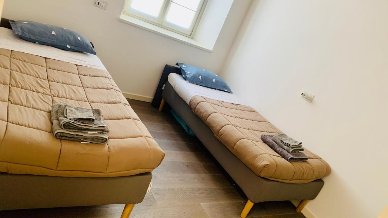 Milano Bocconi-Navigli 10 Apartment Bagian luar foto