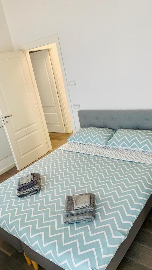 Milano Bocconi-Navigli 10 Apartment Bagian luar foto